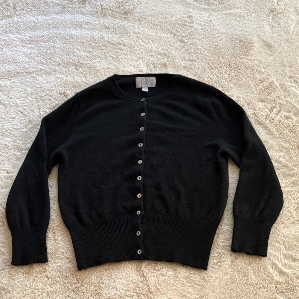 Pure Collection Cashmere Black Cropped Crewneck Cardigan